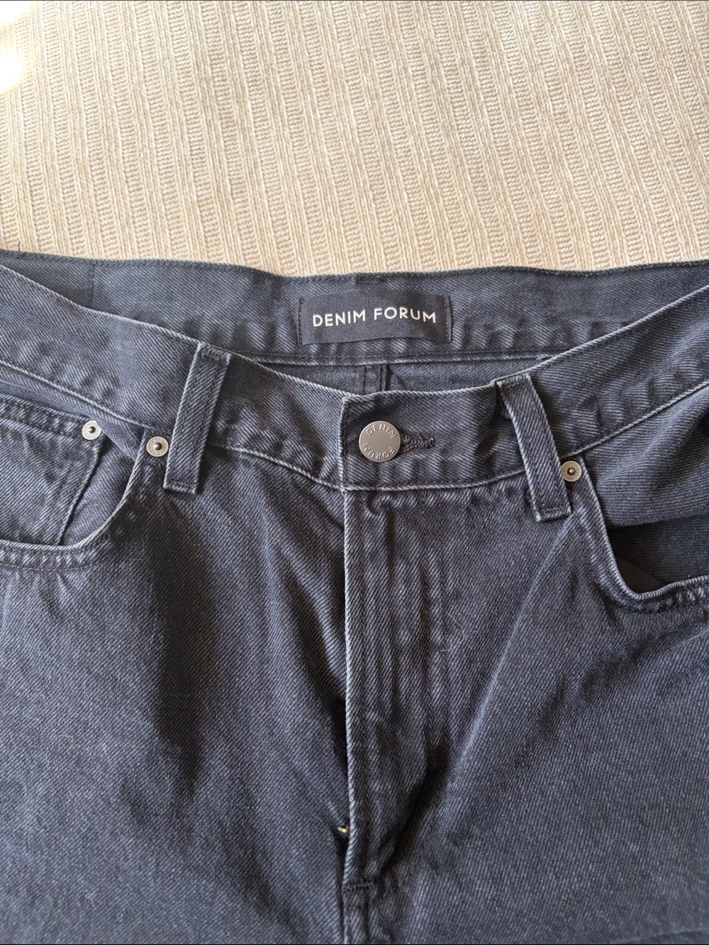 Aritzia Farrah Lo-rise wide jean